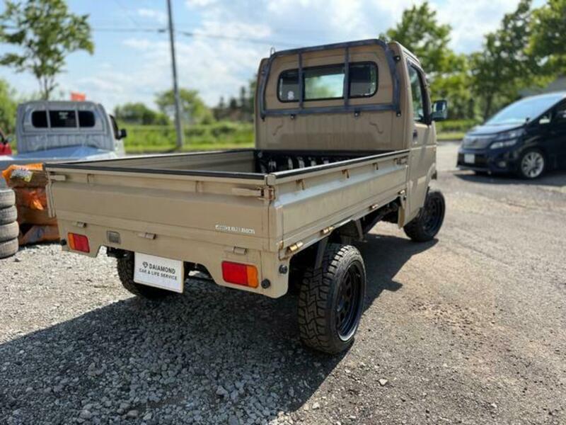 CARRY TRUCK