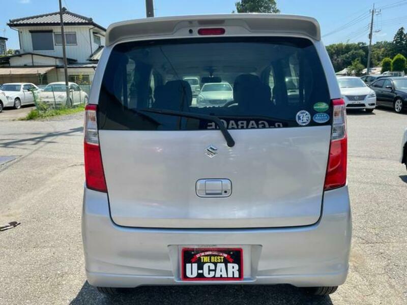 WAGON R