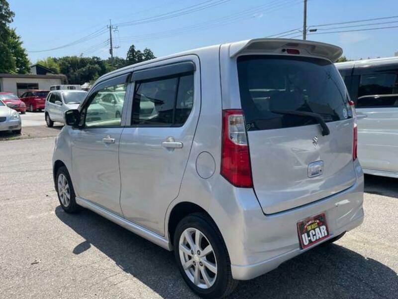 WAGON R