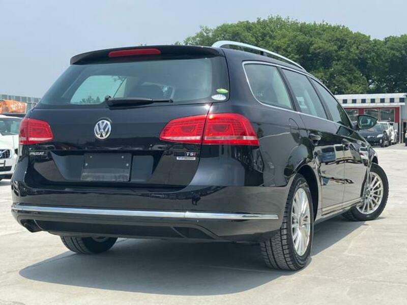 PASSAT VARIANT