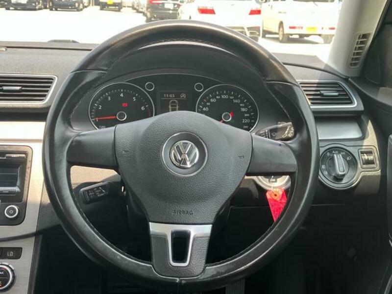PASSAT VARIANT