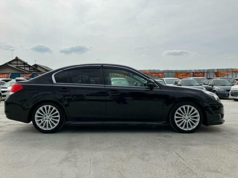 LEGACY B4