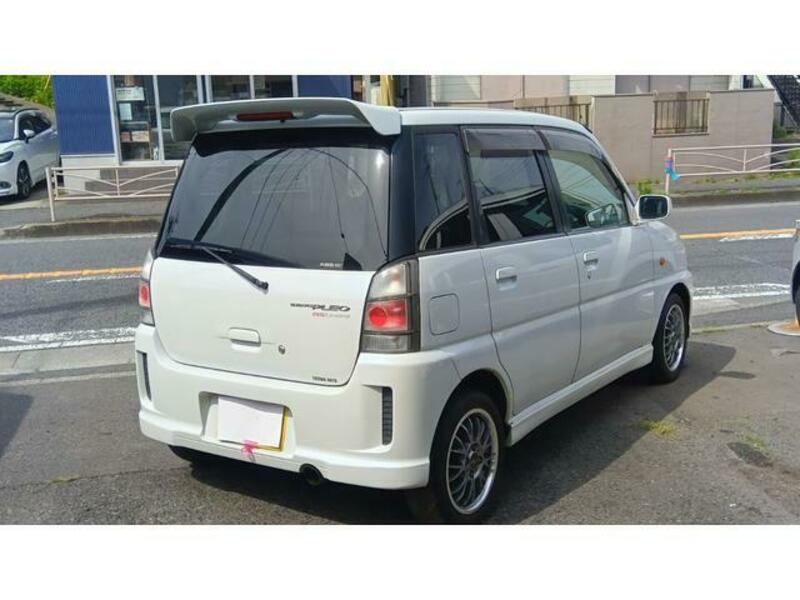 PLEO