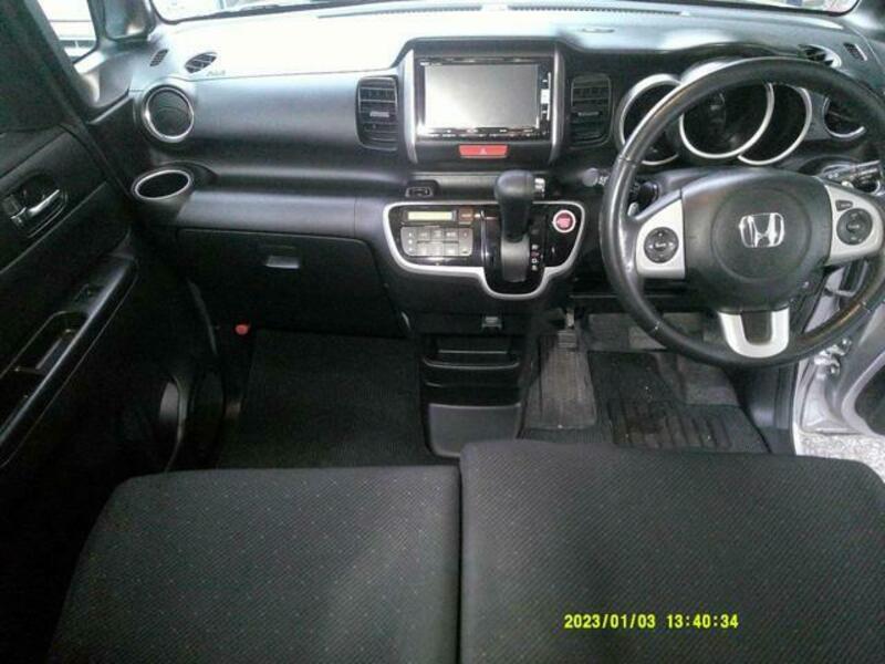 N BOX