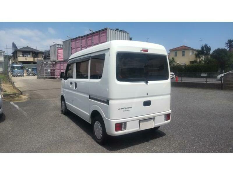MINICAB VAN
