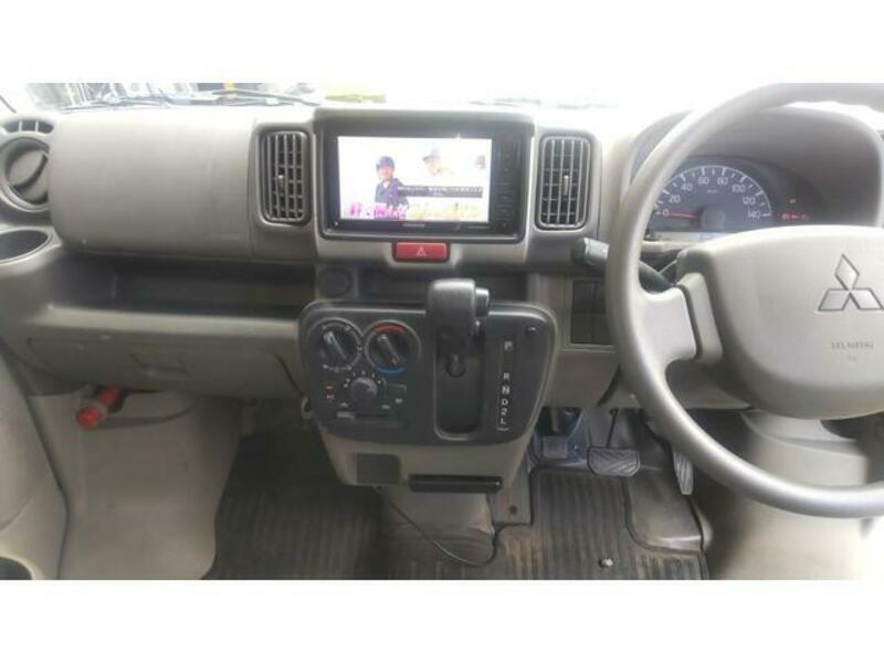 MINICAB VAN
