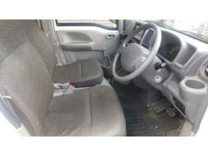 MINICAB VAN