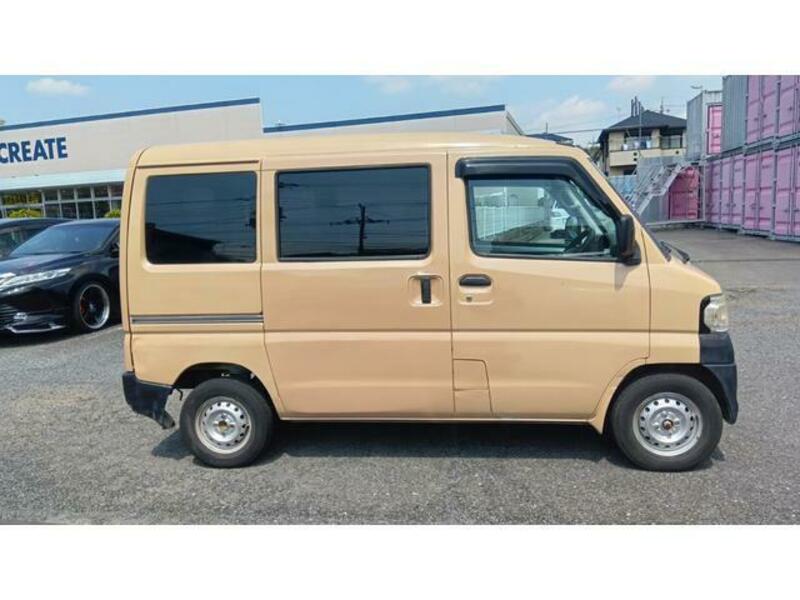 MINICAB VAN