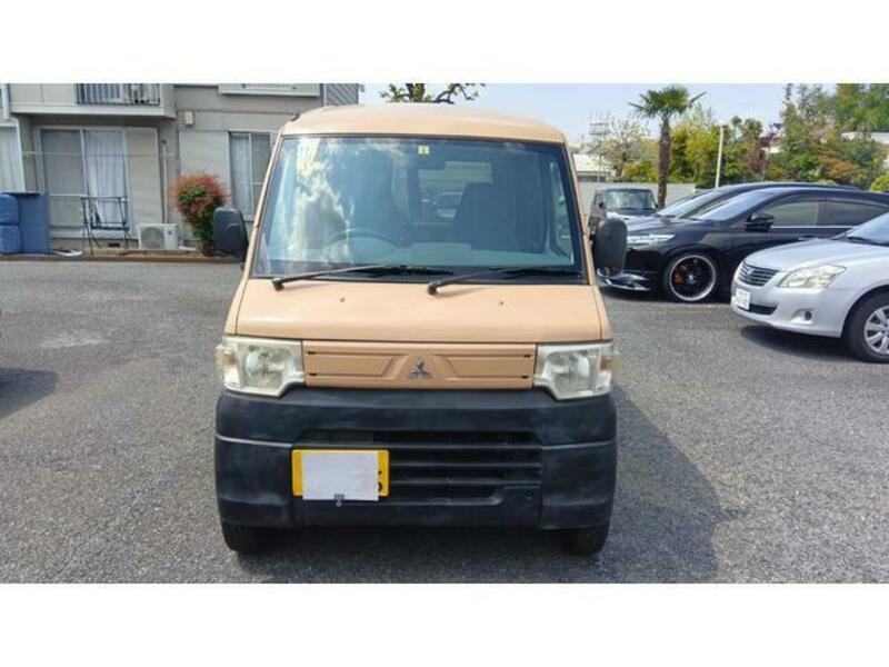 MINICAB VAN