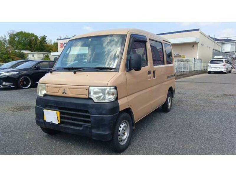 MITSUBISHI MINICAB VAN