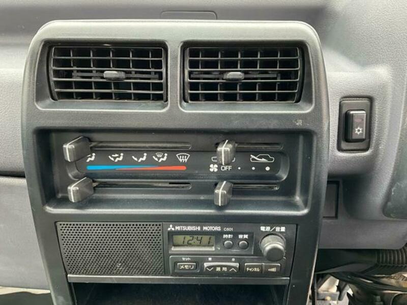 MINICAB TRUCK