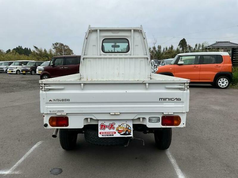 MINICAB TRUCK