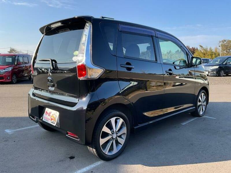 EK CUSTOM