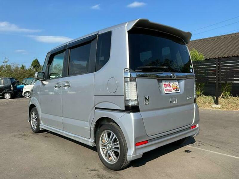 N BOX CUSTOM