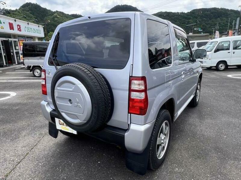 PAJERO MINI