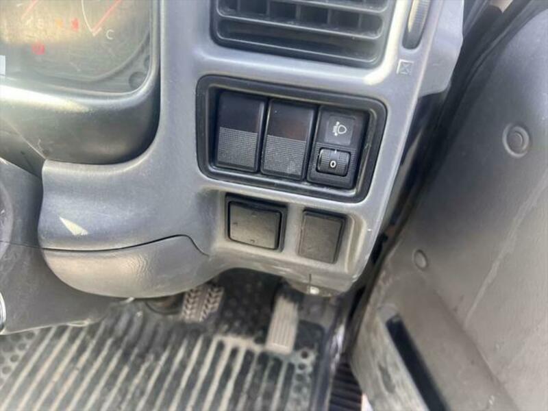 BONGO VAN