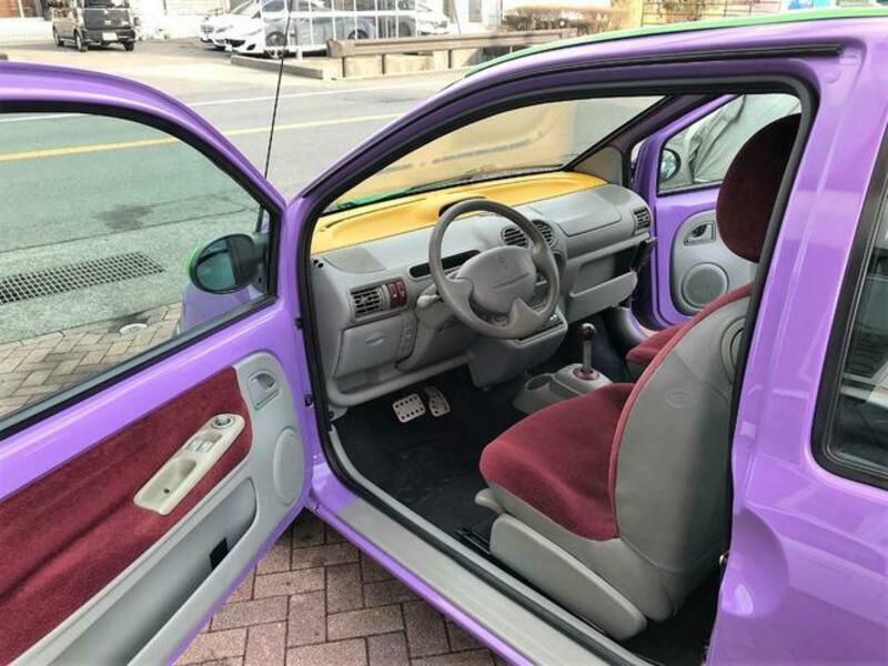 TWINGO