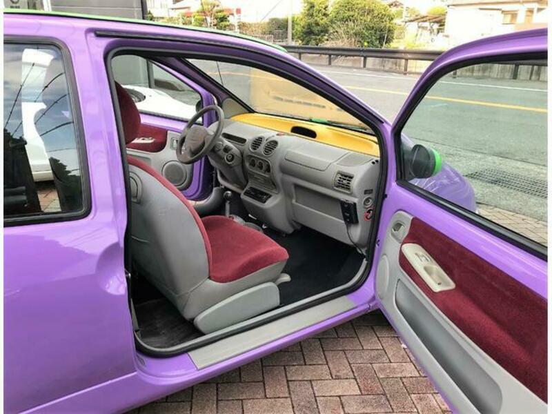 TWINGO