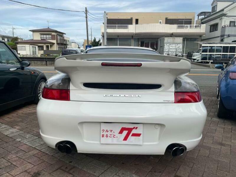 911