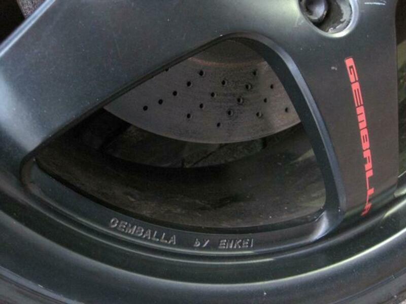 911