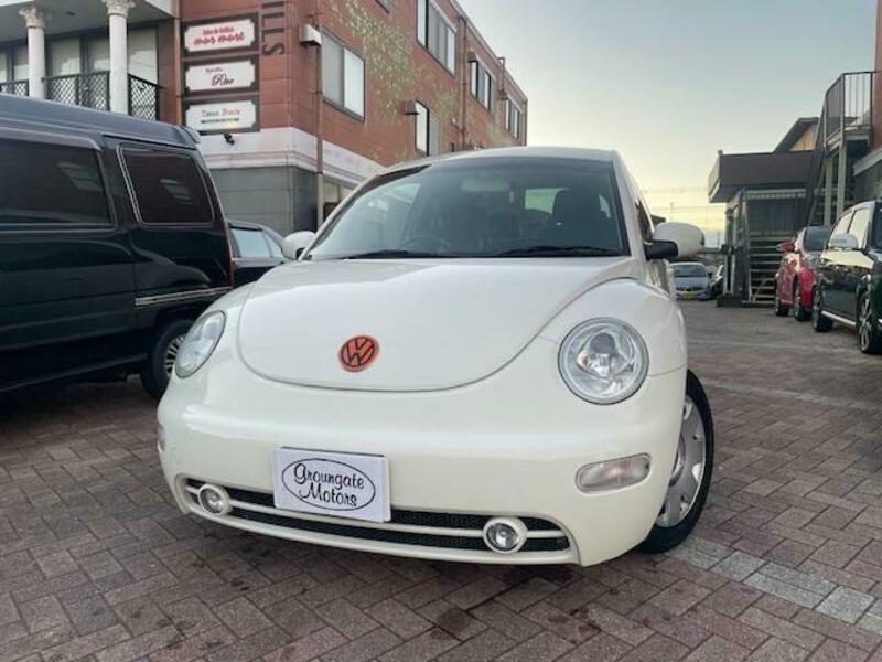 VOLKSWAGEN NEW BEETLE
