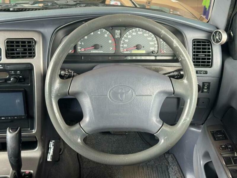 HILUX SURF