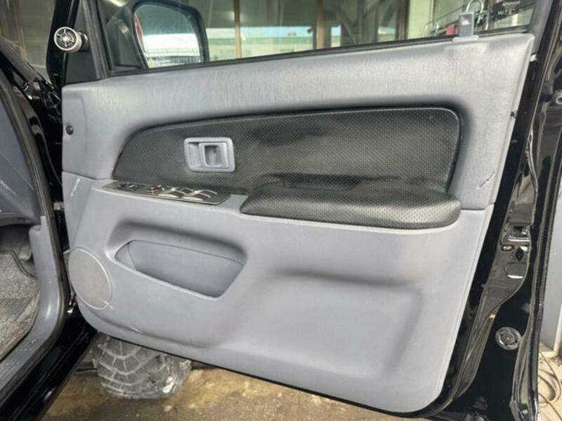 HILUX SURF