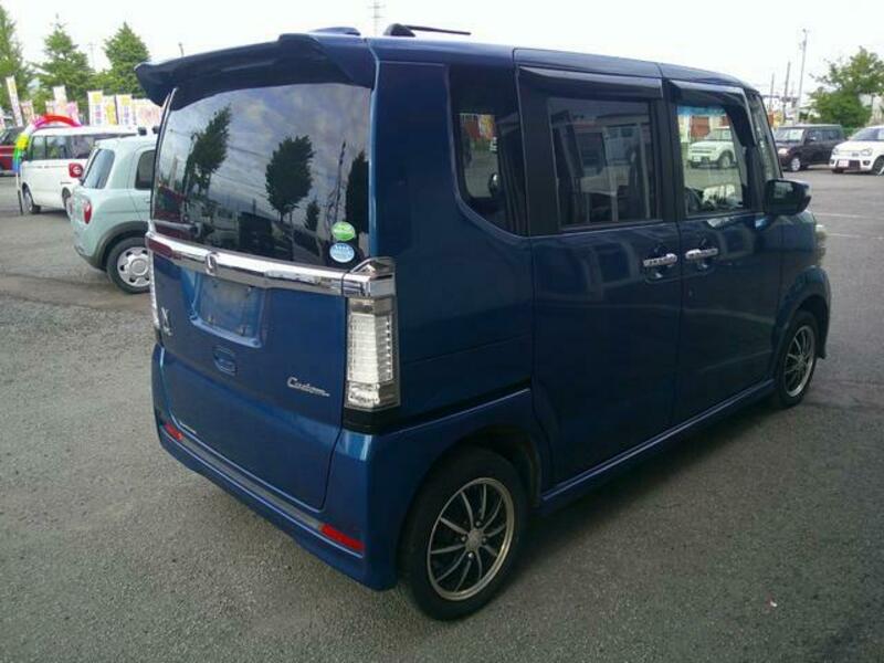 N BOX CUSTOM