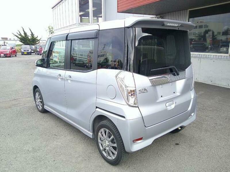EK SPACE CUSTOM