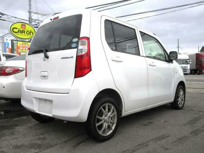 WAGON R