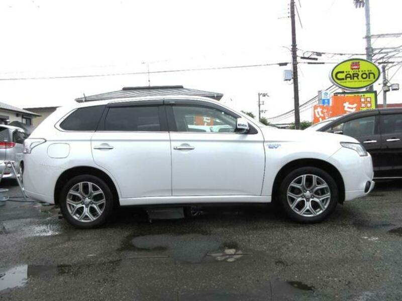 OUTLANDER PHEV