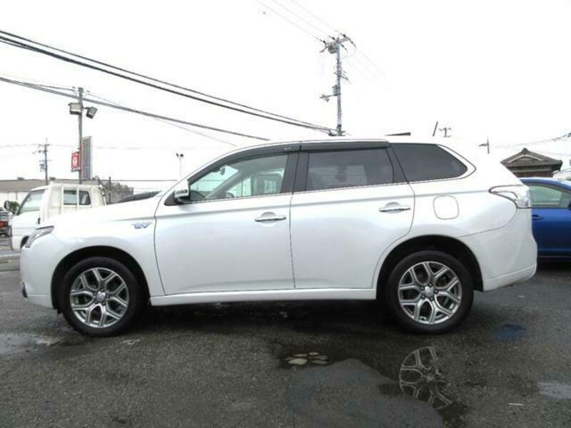OUTLANDER PHEV