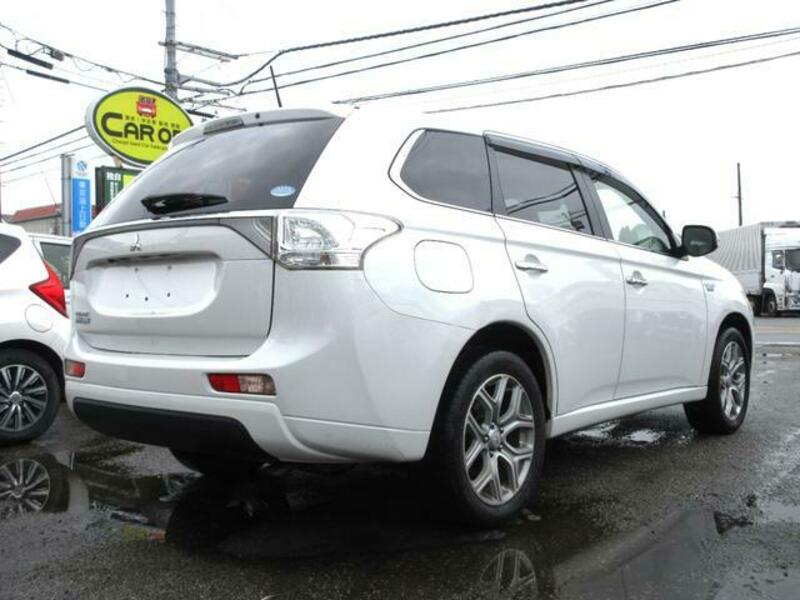 OUTLANDER PHEV