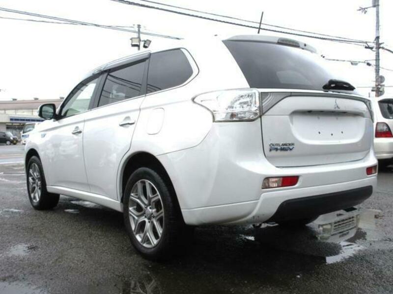 OUTLANDER PHEV
