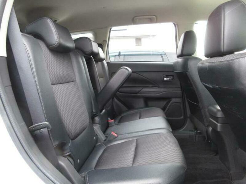 OUTLANDER PHEV
