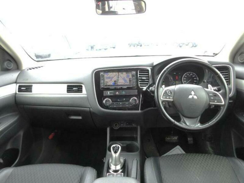 OUTLANDER PHEV