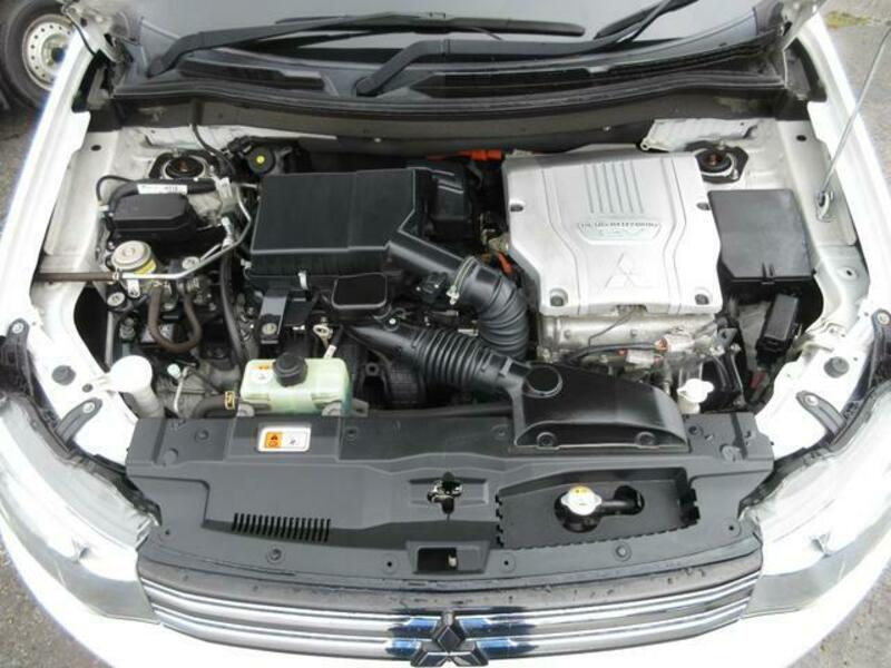 OUTLANDER PHEV
