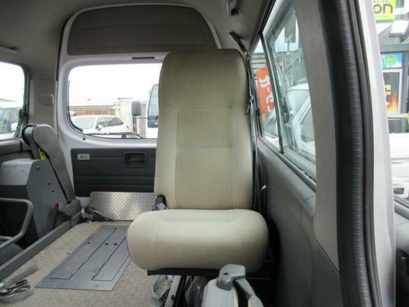 CARAVAN BUS