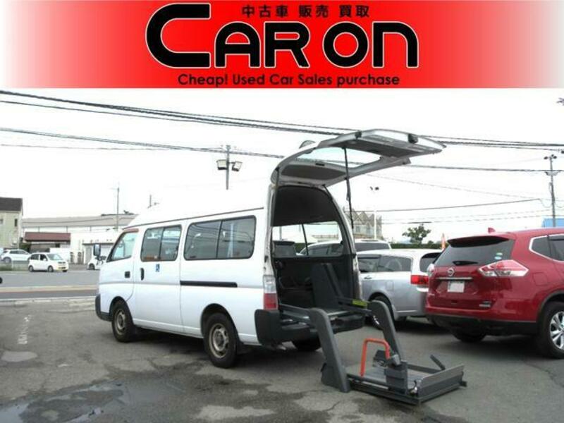 NISSAN CARAVAN BUS