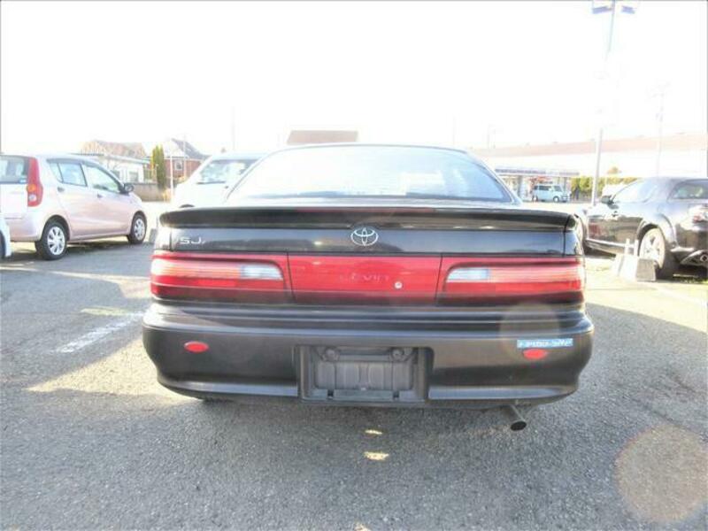 COROLLA LEVIN