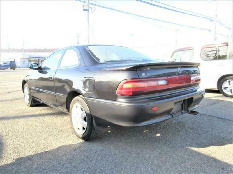 COROLLA LEVIN