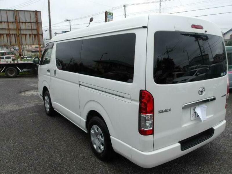 HIACE VAN