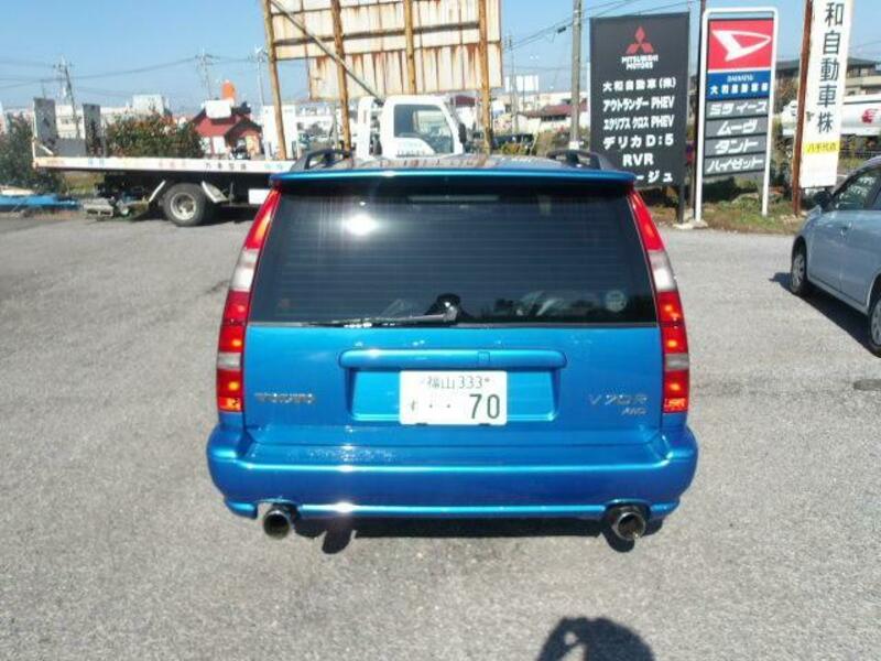 V70