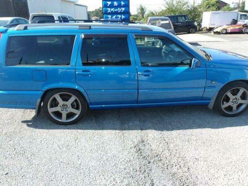 V70