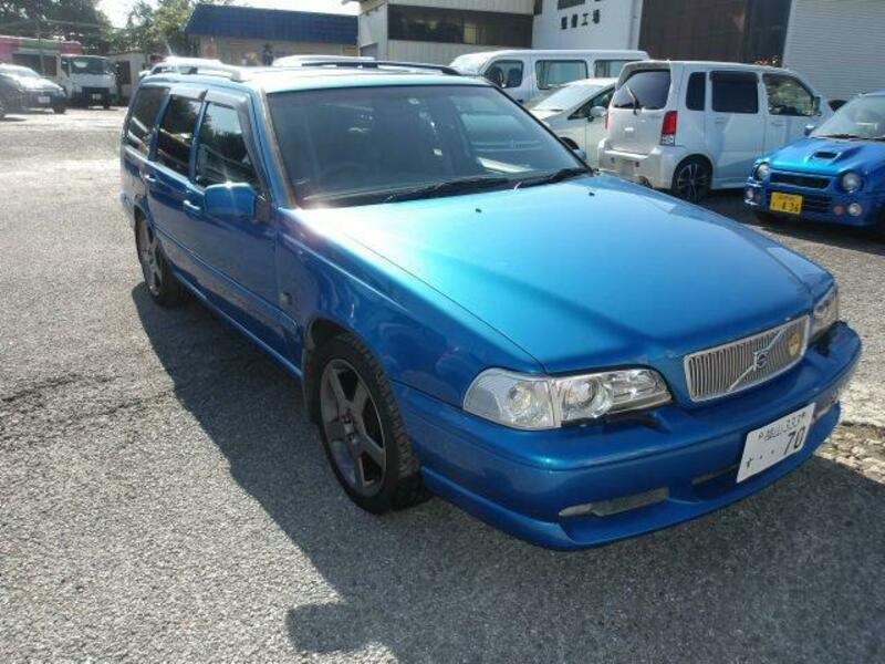 V70