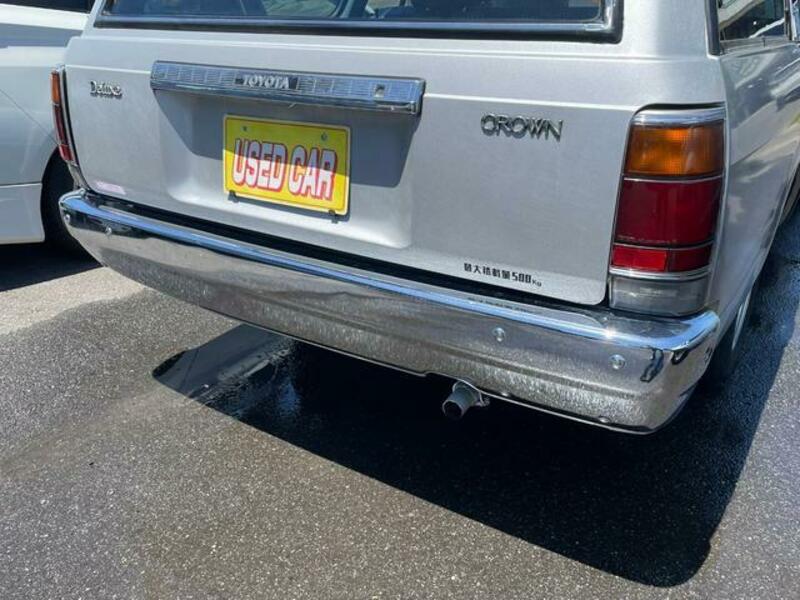 CROWN VAN