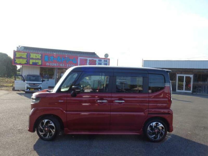 SPACIA CUSTOM