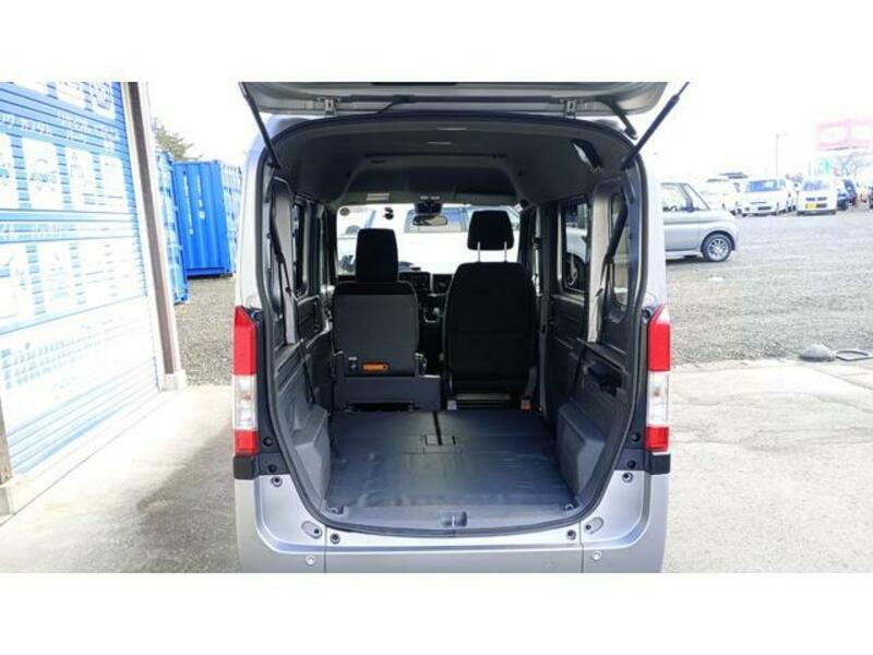 N-VAN