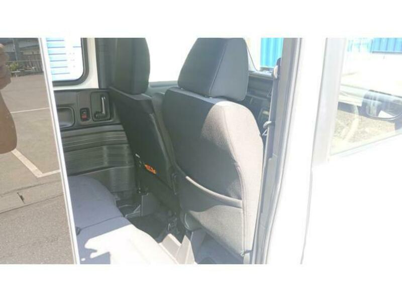N-VAN