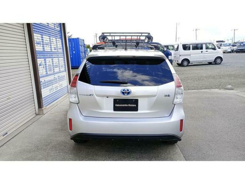 PRIUS ALPHA